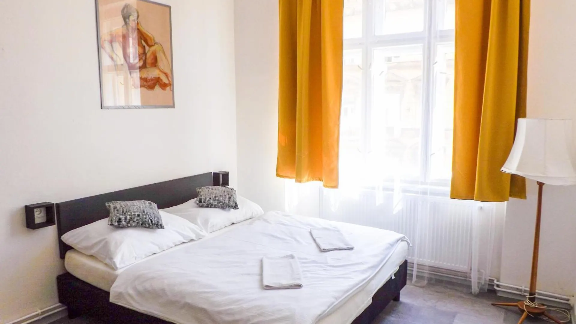 New Spacious Room C2 Prag 0*,  Tjekkiet