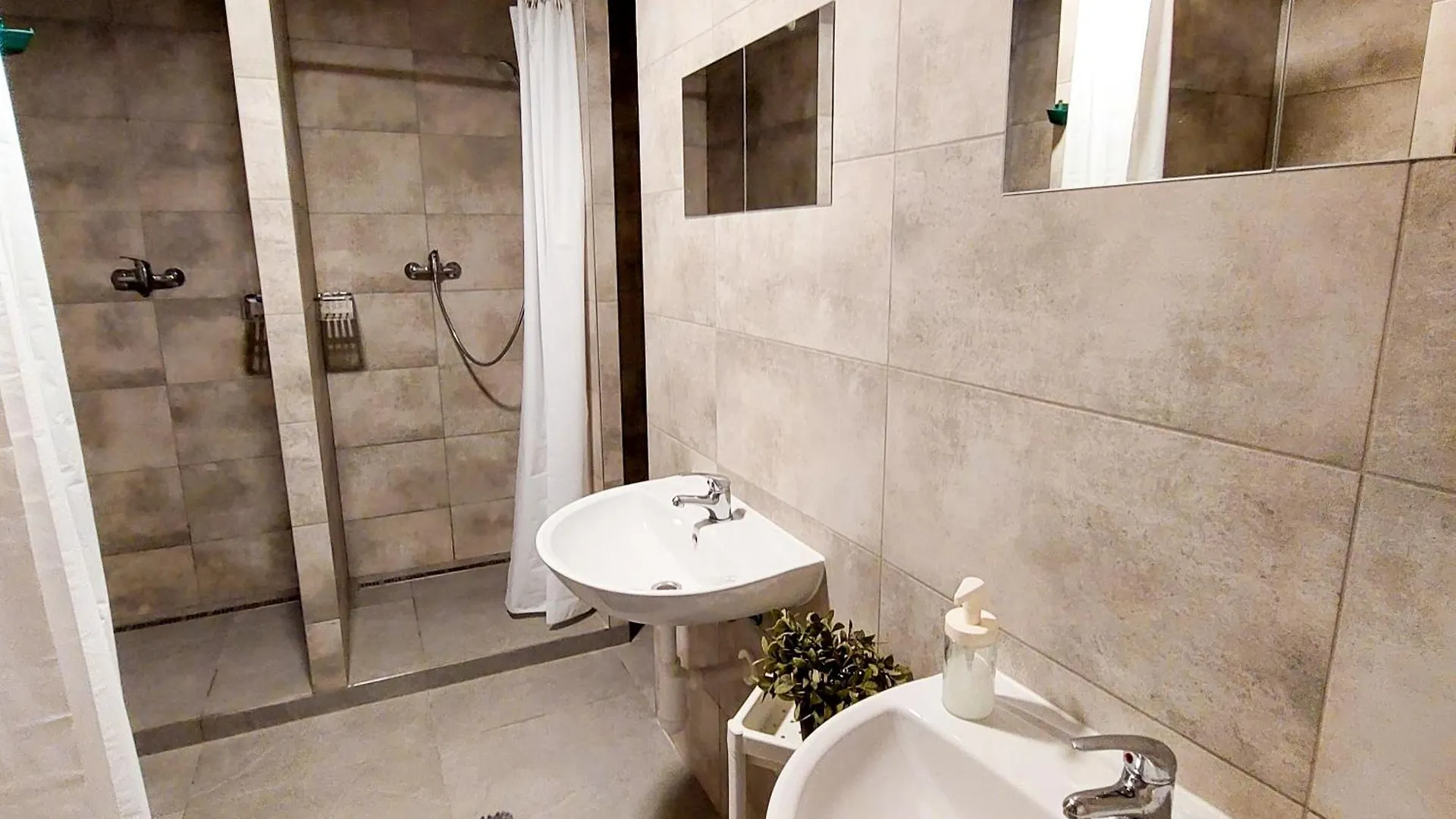 Quarto em Acomodações Particulares New Spacious Room C2 Praga