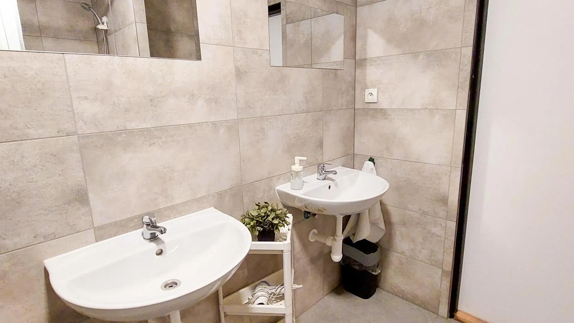 New Spacious Room C2 Prag 0*,  Tjekkiet