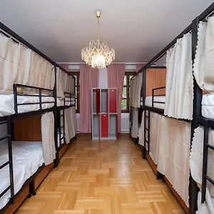  Auberge de jeunesse Women's Only - Female Only